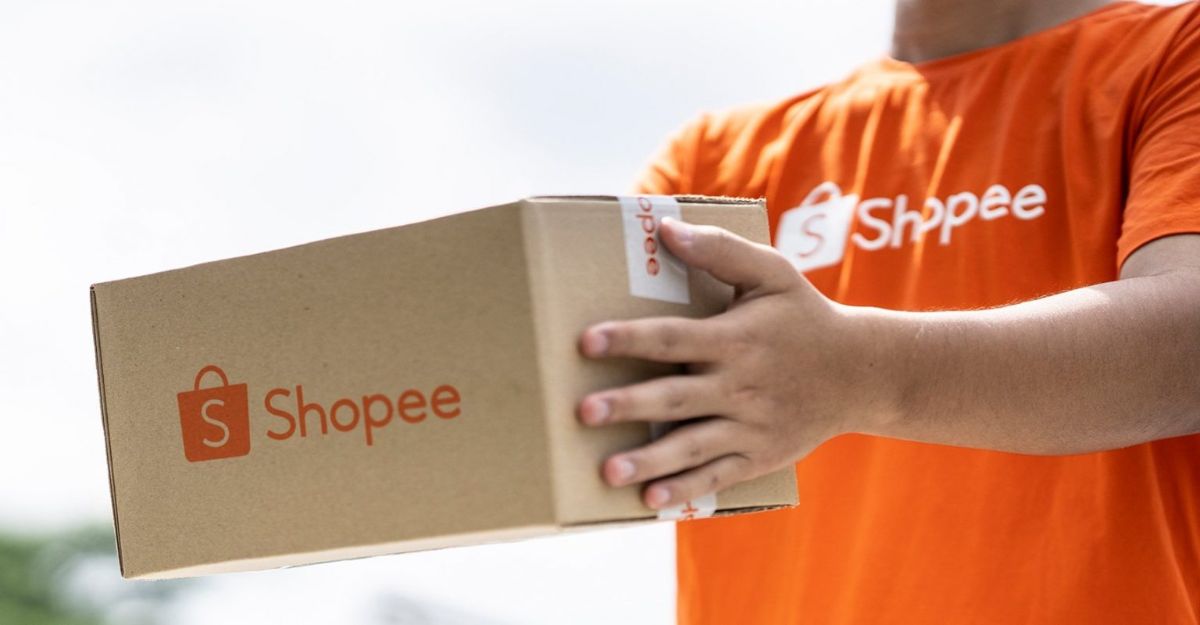 không nhận hàng shopee có được hoàn tiền
