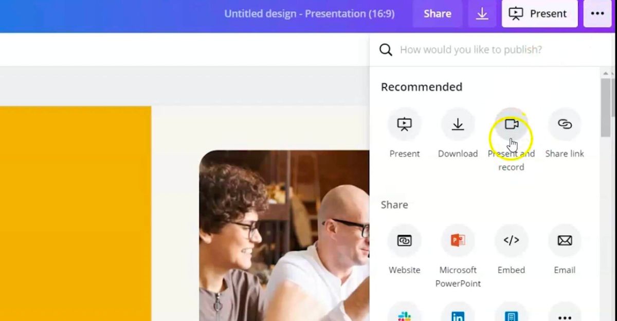 Cách trình chiếu khi làm powerpoint trên Canva