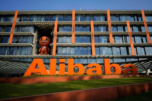so sánh alibaba và amazon